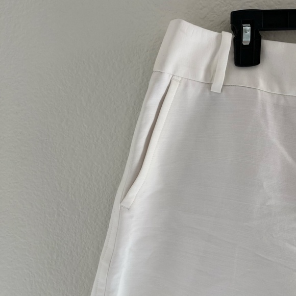 NWT REISS | Tailored Modern Lyla Twill Cotton Blend Shorts in White | Size US 8 - Picture 3 of 12